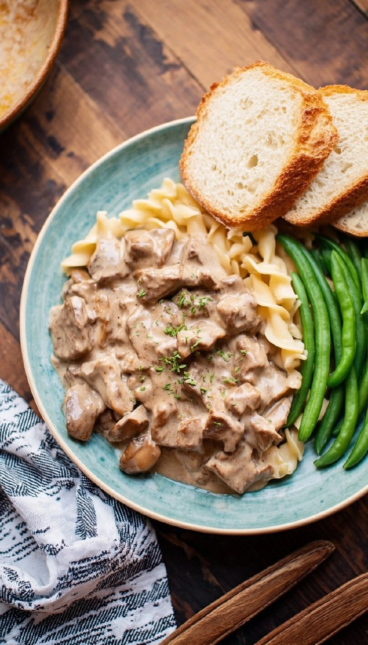 Slow Cooker Beef Stroganoff